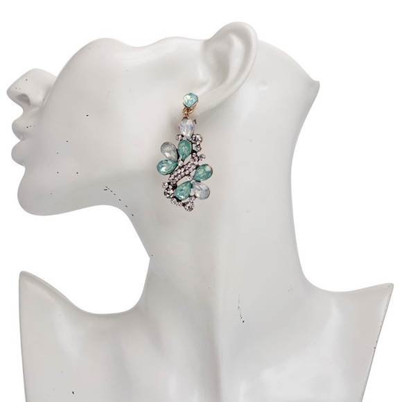 Last 1! Crystal vintage Bridal statement Earrings - Picture 5 of 7